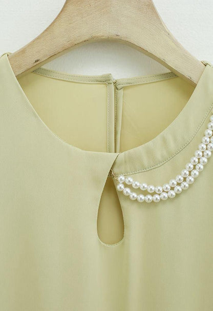 Grace & Glamour – Shawls and Outfits to Adore